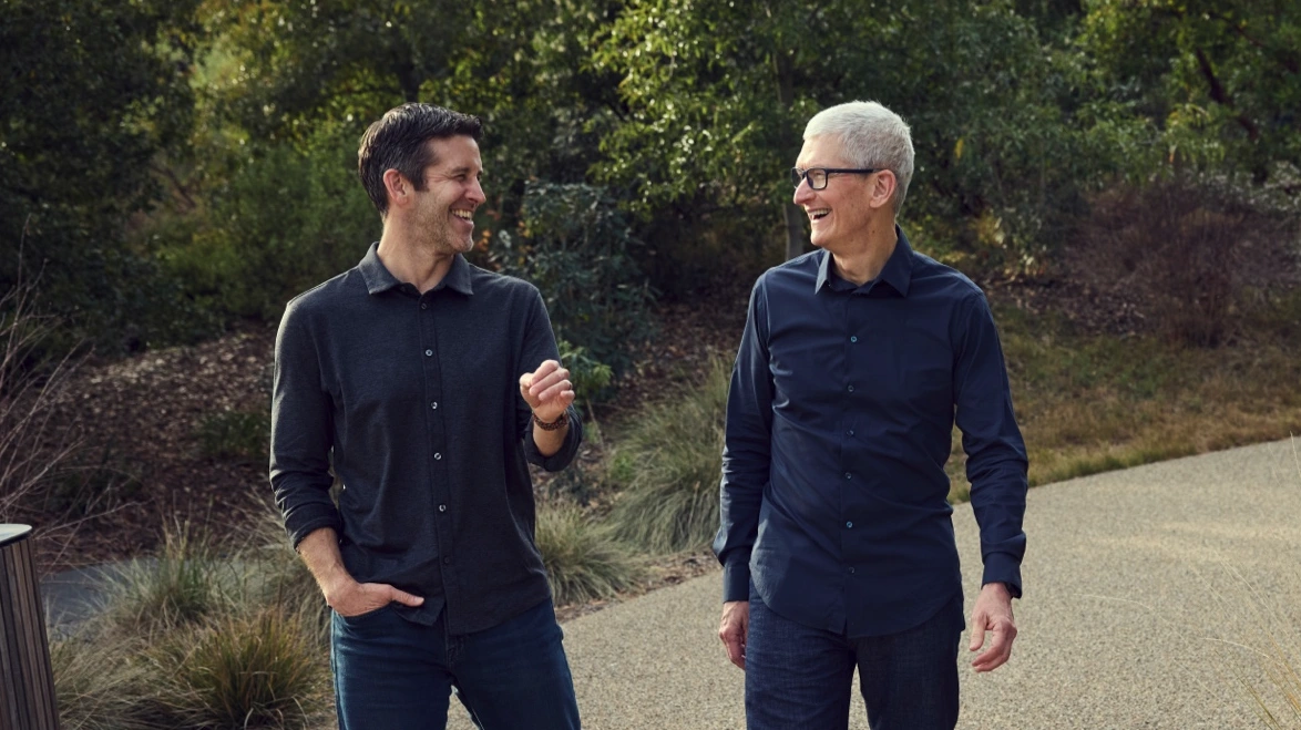 Tim Apple names John Ternus as successor and legally changes name to Cook