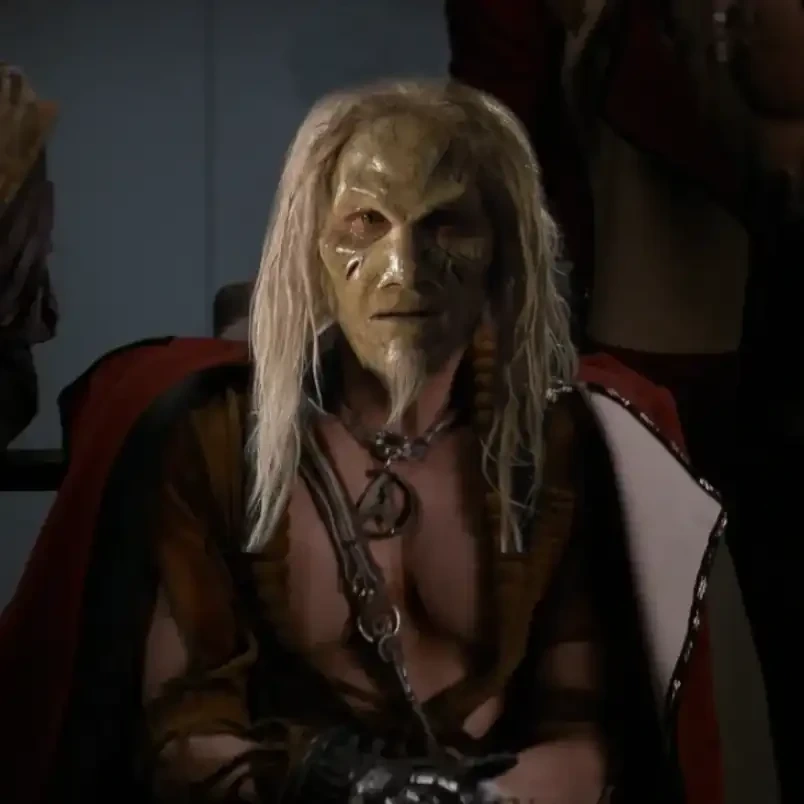 Khan Noonien Singh with the head of Todd the wraith