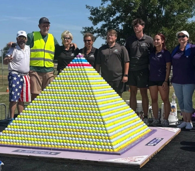 World's largest golf ball pyramid(Nearly 20,000 Balls)